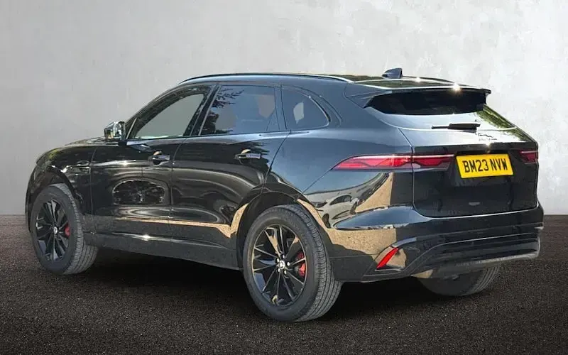 Used Jaguar F-Pace R-Dynamic 204 HP (150 kW) 2023 Black SUV