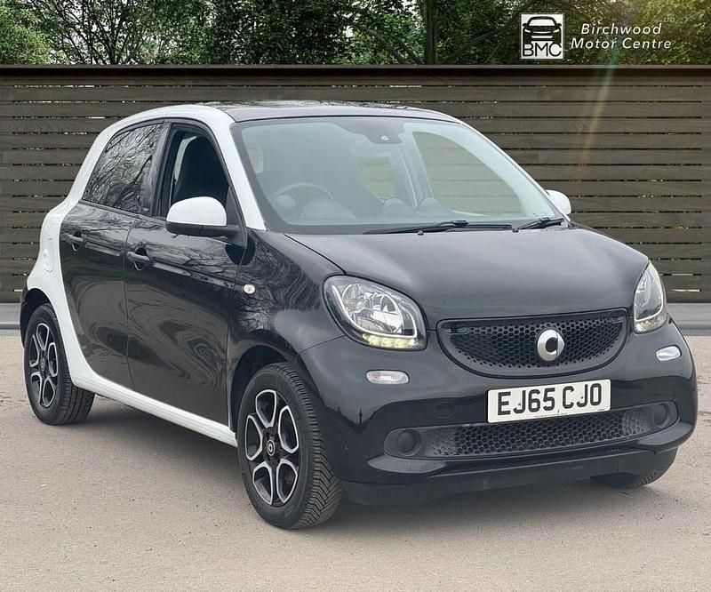 Black Used 2015 Smart ForFour Premium Hatchback | £6,295 (Fair price) - Image 1/4