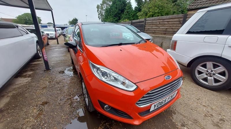 Grey Used 2016 Ford Fiesta Zetec Hatchback | £3,390 (Super price) - Image 1/4