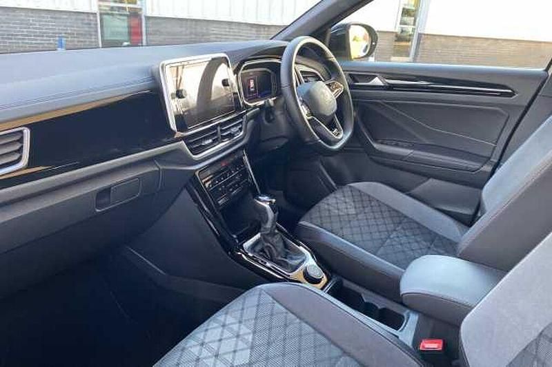 Used VW T-Roc R-line 190 HP (139 kW) 2022 Grey SUV