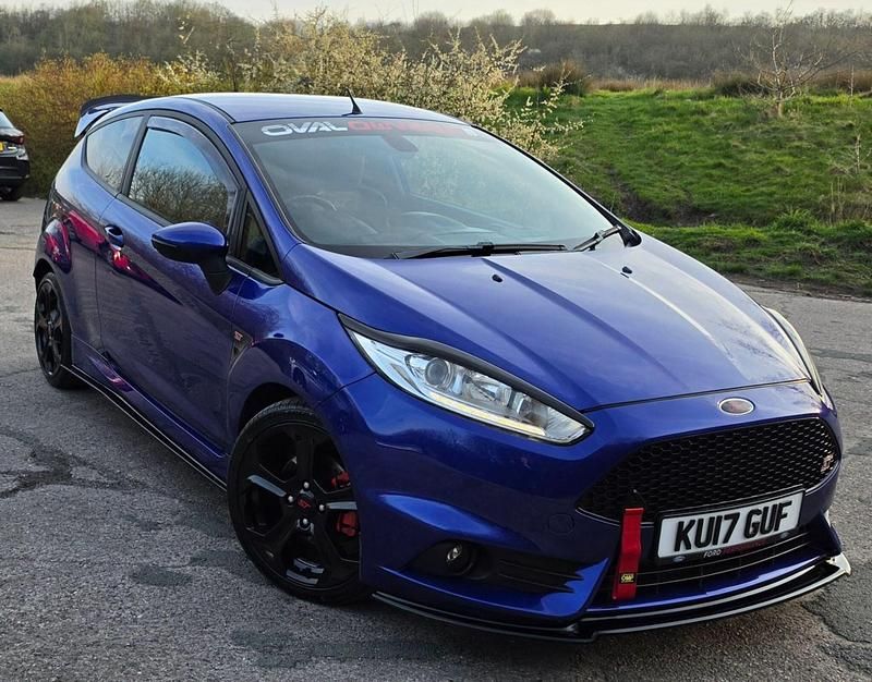 Used Ford Fiesta ST 2017 Blue Hatchback