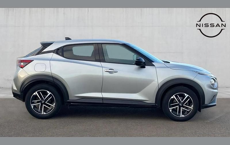 Used Nissan Juke N-Connecta 112 HP (82 kW) 2025 Silver SUV