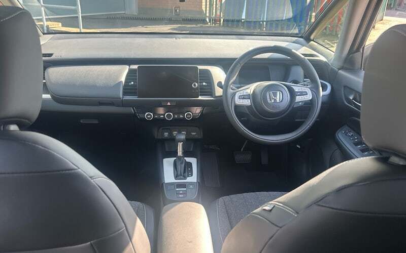 Image 4/4