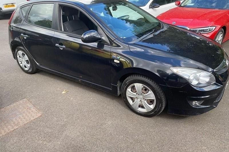 Black Used 2012 Hyundai i30 Classic Hatchback | £2,500 (Super price) - Image 1/1