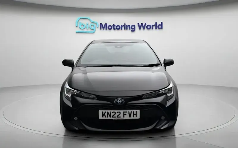 Used Toyota Corolla Design 122 HP (89 kW) 2022 Black Hatchback