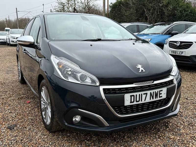 Used Peugeot 208 Allure 110 HP (80 kW) 2017 Grey Hatchback
