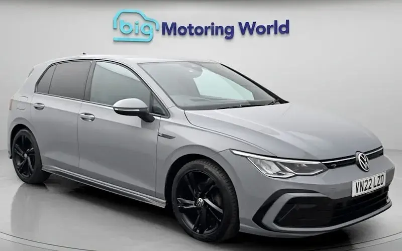 Used VW Golf VIII R-line 150 HP (110 kW) 2022 Hatchback