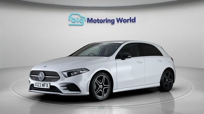 Used Mercedes A180 Executive 136 HP (100 kW) 2022 White Hatchback