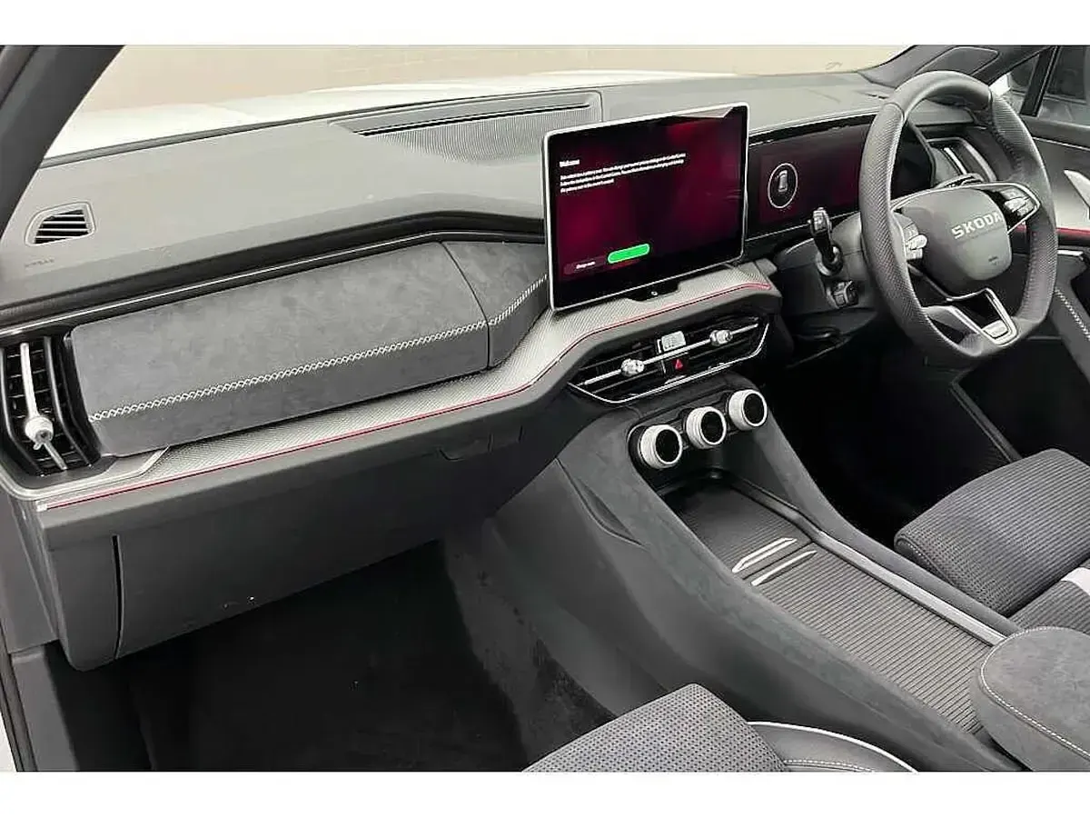 New Skoda Kodiaq SportLine 110 HP (80 kW) 2026 Moon white metallic SUV