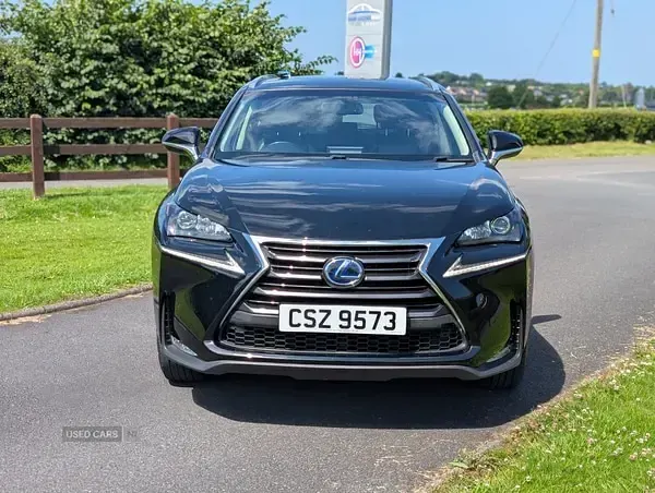 Used Lexus NX300h Luxury Line 197 HP (144 kW) 2015 Black SUV