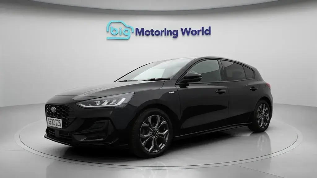 Używany Ford Focus ST-Line 155 KM (114 kW) 2023 Czarny Hatchback