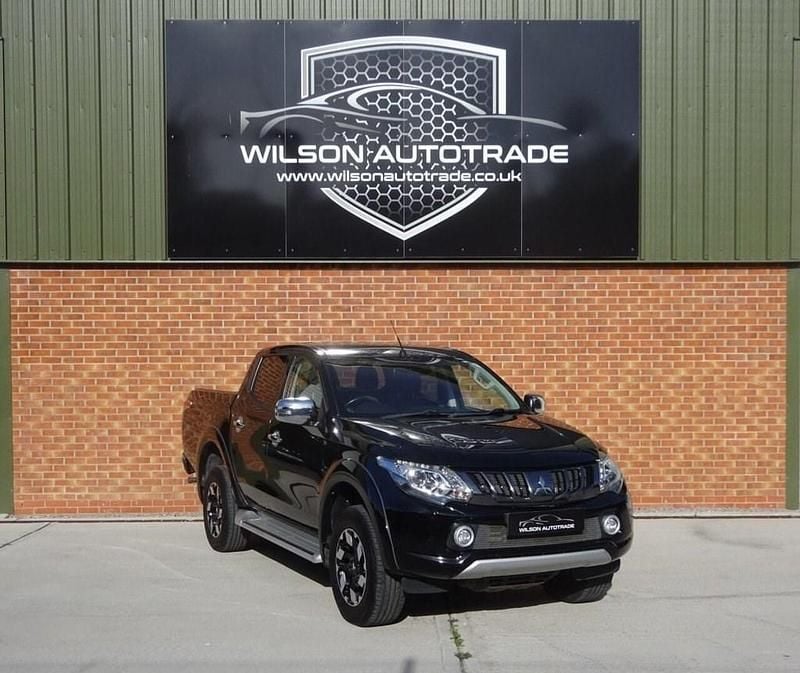 Black Used 2018 Mitsubishi L200 Pickup | £15,690 (Good price) - Image 1/4