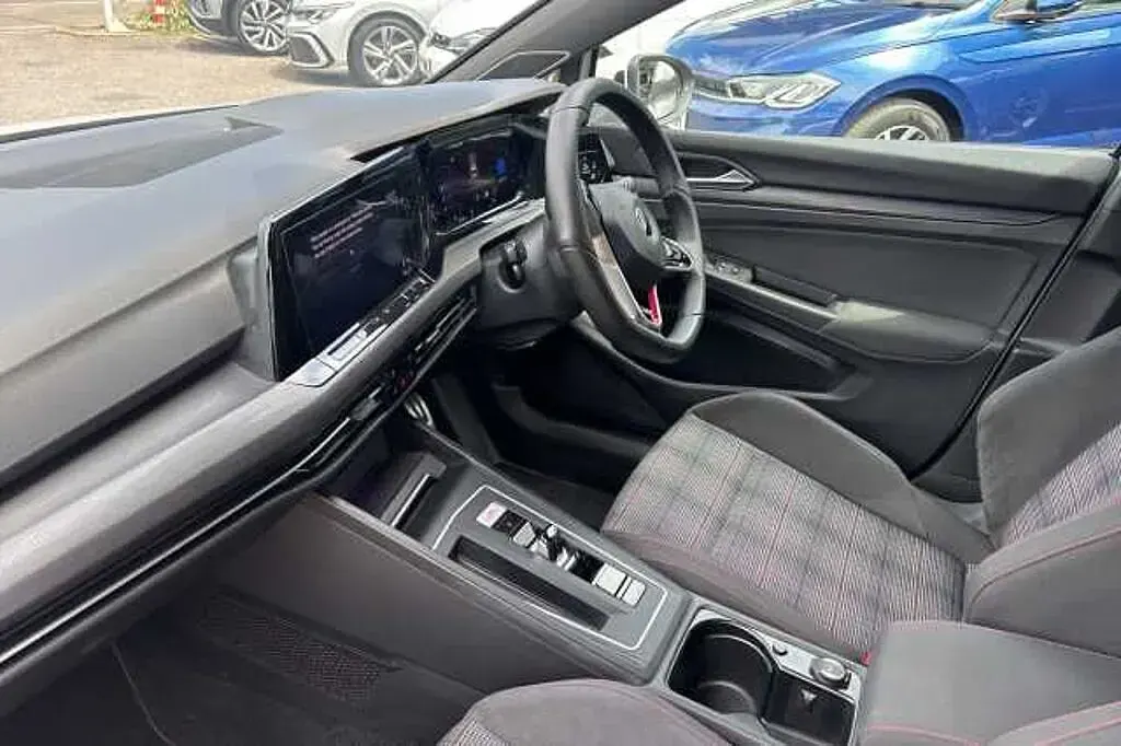 Used VW Golf VIII GTI 245 HP (180 kW) 2021