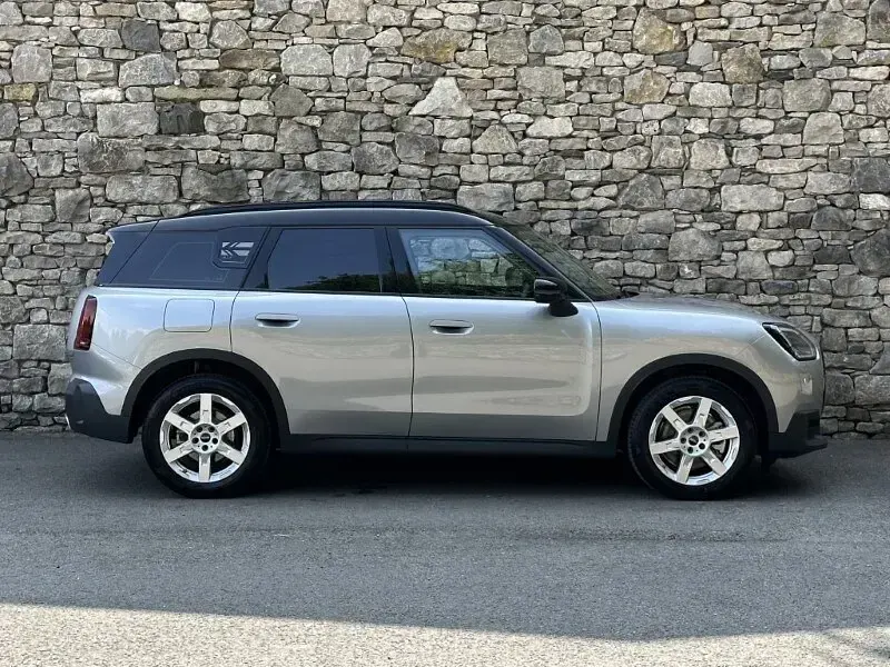 Used Mini Countryman Classic 214 HP (157 kW) 2024 Silver SUV