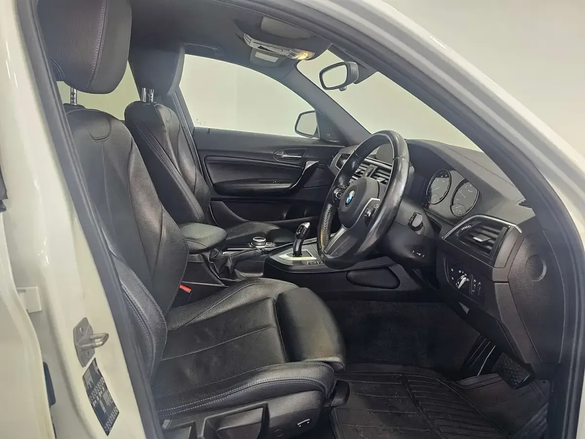 Used BMW 118 Efficient Dynamics 2019 White Hatchback