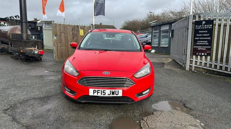 Used Ford Focus Titanium 2015 Red Hatchback
