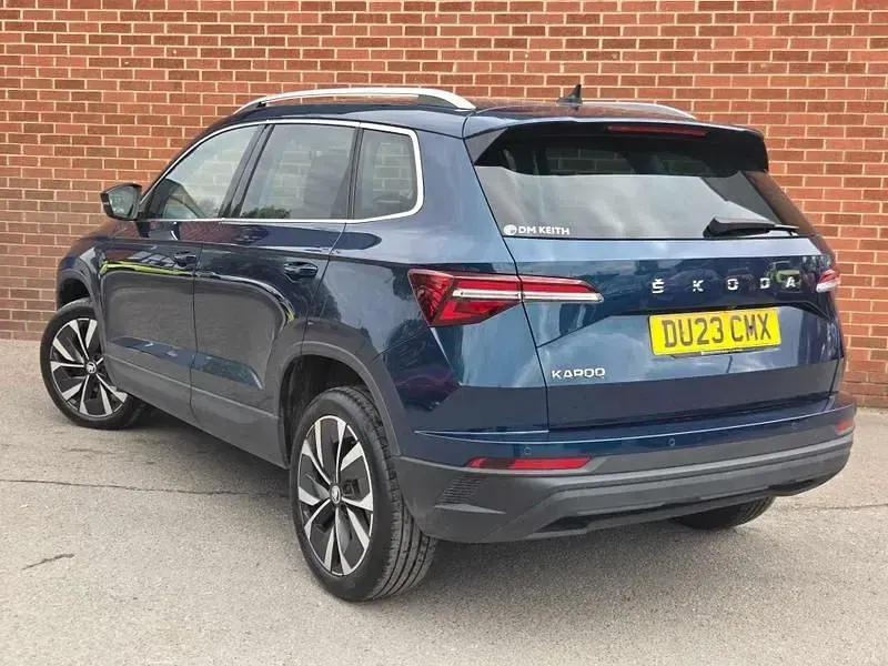 Usado Skoda Karoq SE L 110 CV (80 kW) 2023 Azul SUV