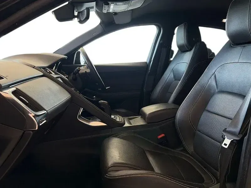 Used Jaguar E-Pace R-Dynamic 180 HP (132 kW) 2020 Black SUV