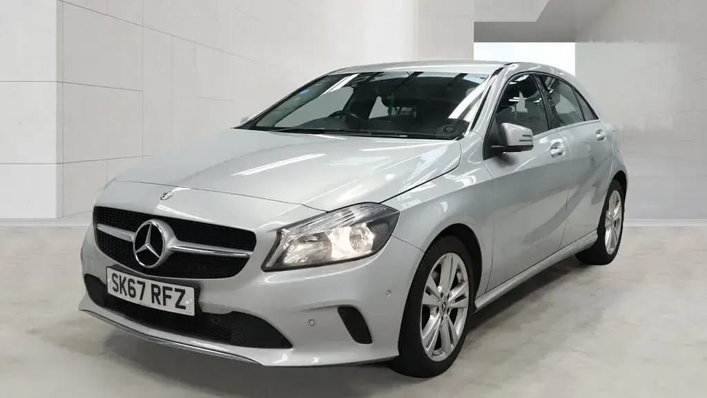 Used Mercedes A200 Executive 134 HP (98 kW) 2017 Silver Hatchback