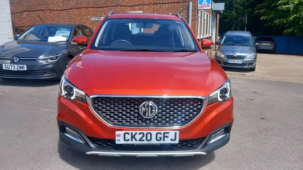 Used MG ZS Excite 106 HP (77 kW) 2020 Orange SUV