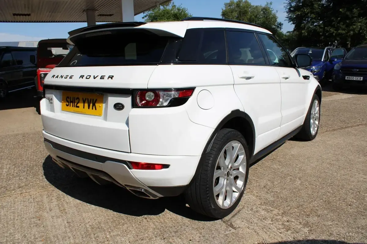 Used Land Rover Range Rover evoque Dynamic 2012 White SUV