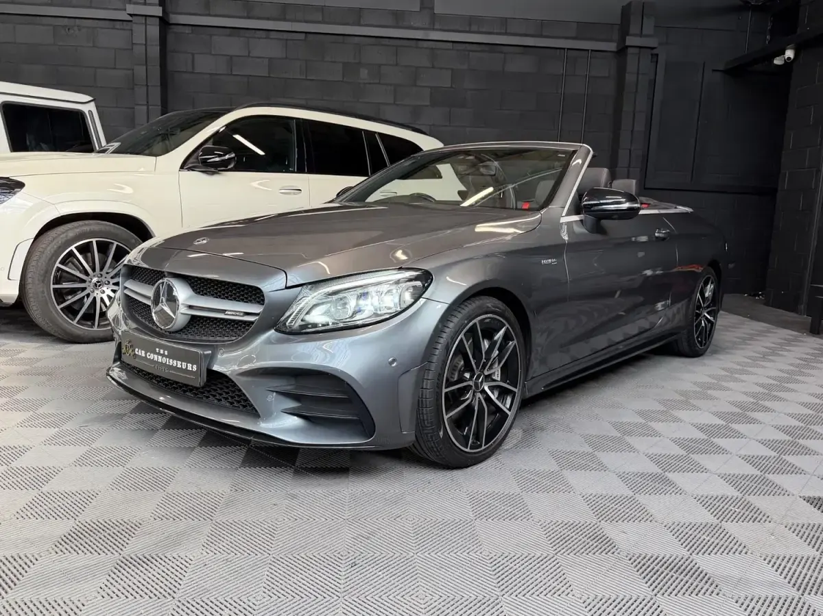 Begagnad Mercedes C43 AMG Premium Plus 2021 Grå Cab