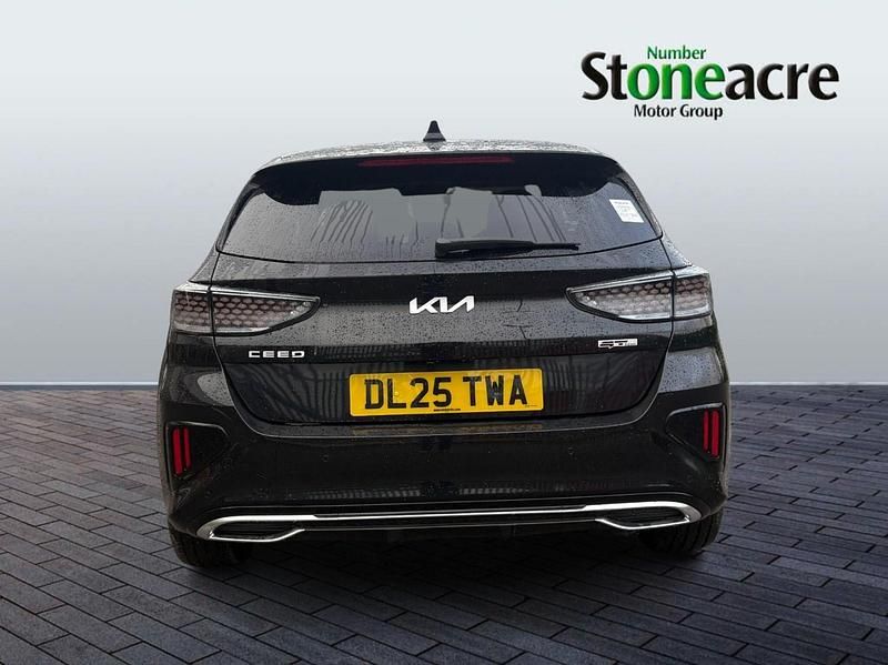 Used Kia Ceed GT-Line 138 HP (101 kW) 2025 Black Hatchback