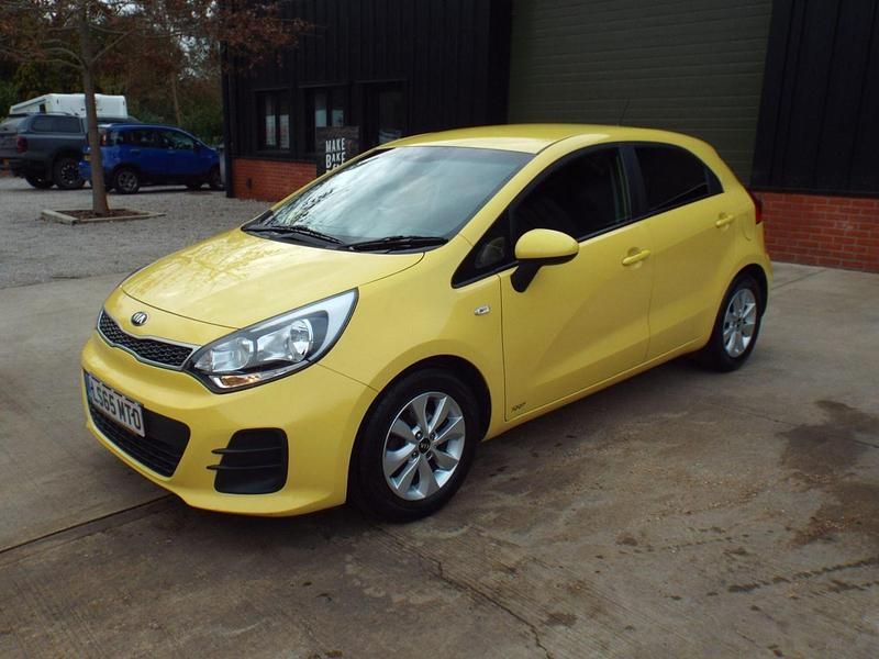 Used Kia Rio 2015 Yellow Hatchback