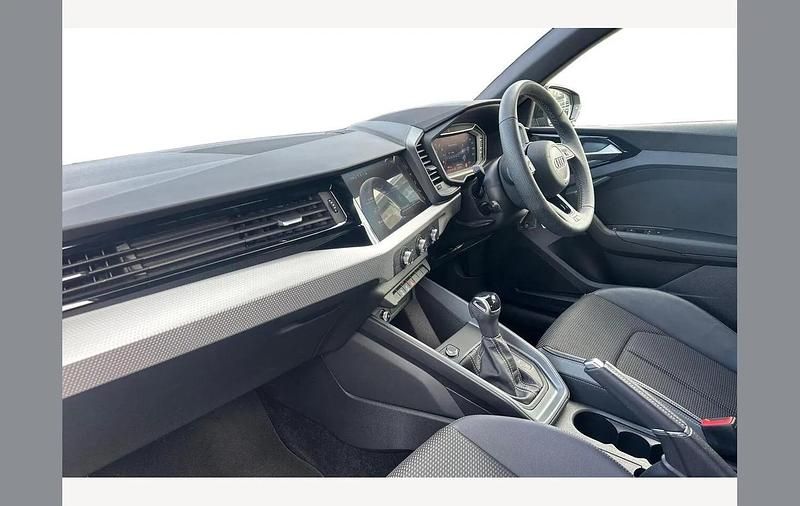 Used Audi A1 S-Line 95 HP (69 kW) 2024 Black SUV