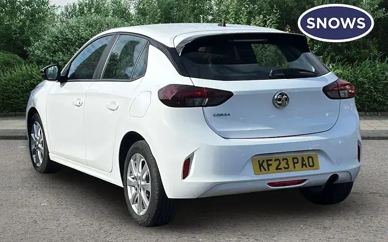 Used Vauxhall Corsa Design Edition 101 HP (74 kW) 2023 White Hatchback