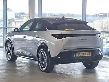 Used Peugeot e-3008 GTi 156 kW (213 HP) 2024 Additional metallic  okenite white SUV