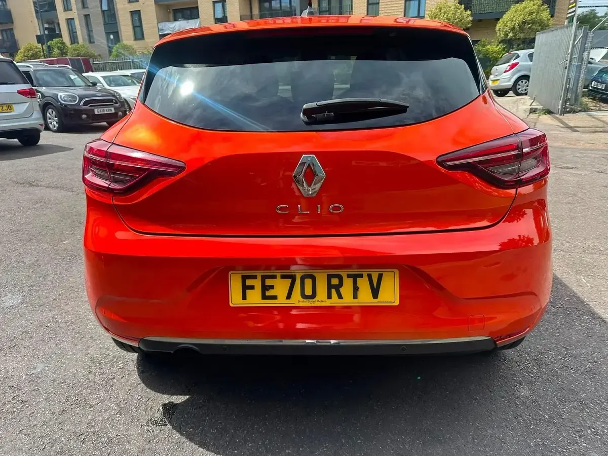 Used Renault Clio Iconic 2020 Orange Hatchback