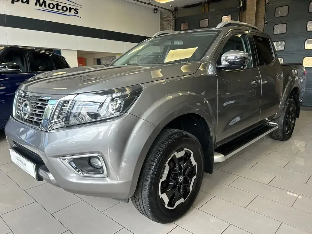 Used Nissan Navara Tekna 190 HP (139 kW) 2021 Grey Pickup