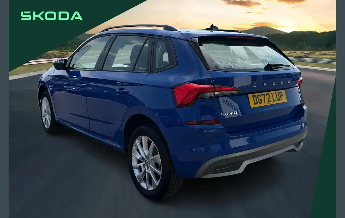 Used Skoda Kamiq SE 94 HP (69 kW) 2022 Blue SUV
