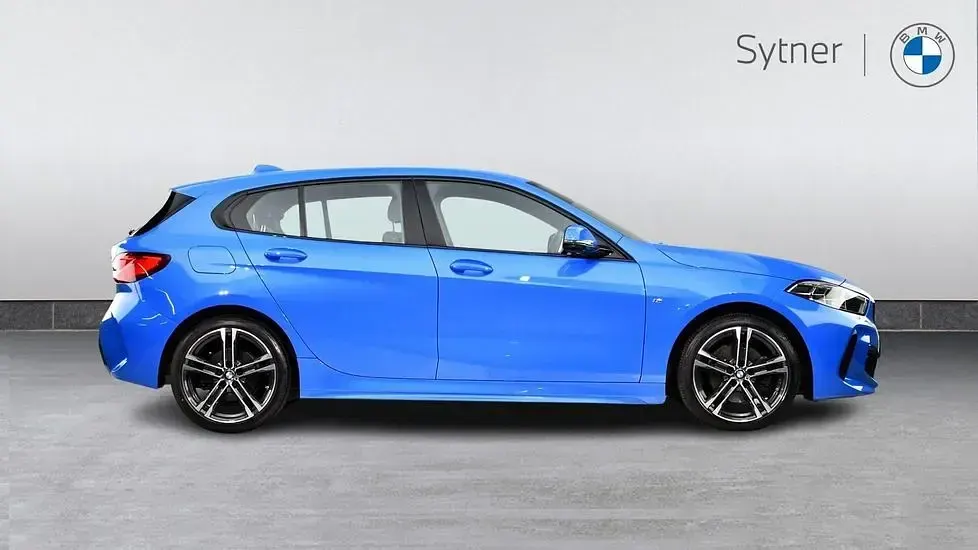 Used BMW 118 M Sport 134 HP (98 kW) 2023 Blue Hatchback