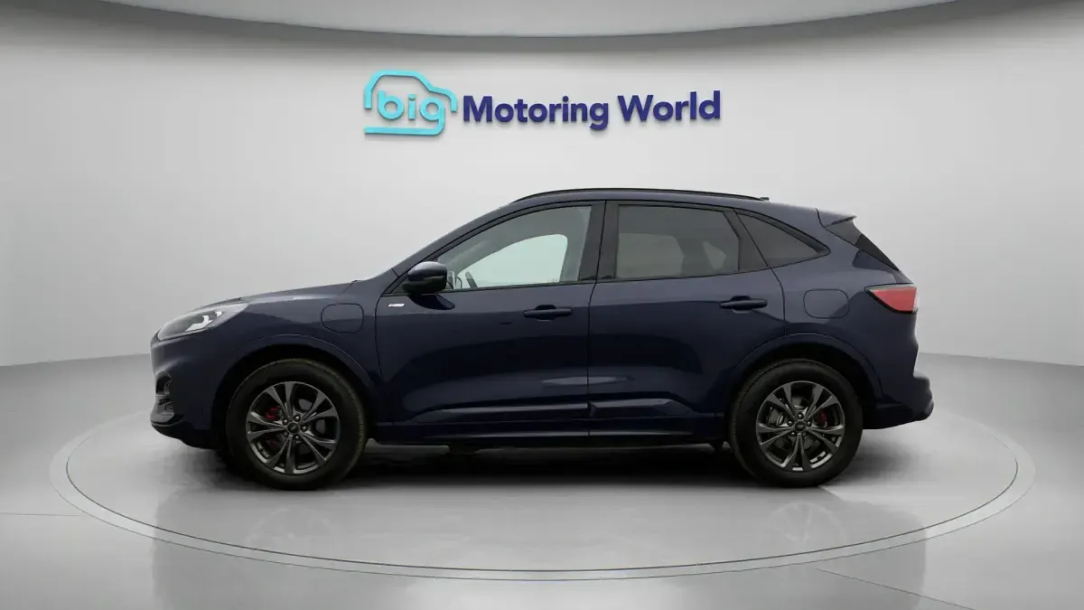 Used Ford Kuga ST-Line 225 HP (165 kW) 2023 Blue SUV