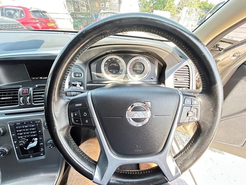 Used Volvo XC60 SE 163 HP (119 kW) 2012 Gold SUV