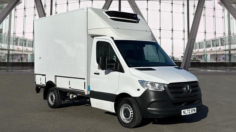 Begagnad Mercedes Sprinter Progressive 150 HK (110 kW) 2022 Vit Van