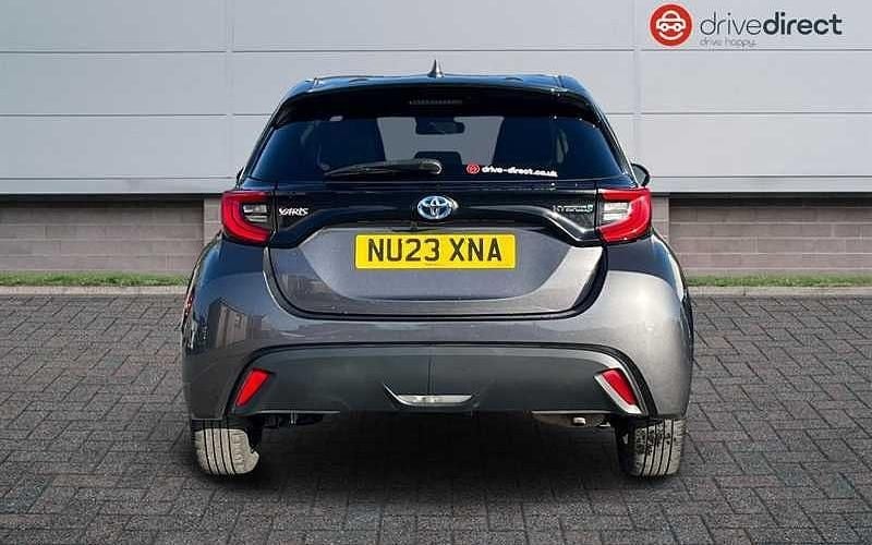 Used Toyota Yaris Hybrid Design 116 HP (85 kW) 2026 Hatchback