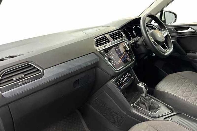 Used VW Tiguan Life 150 HP (110 kW) 2023 White SUV