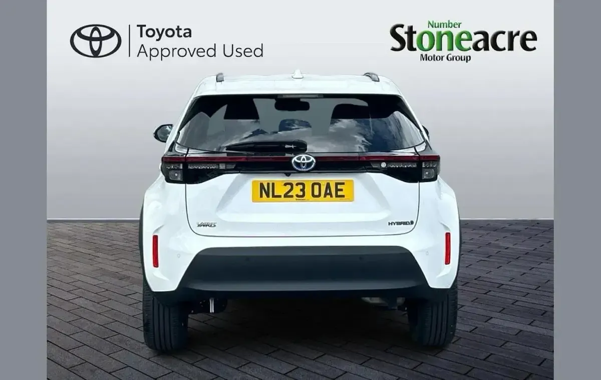 Used Toyota Yaris Cross 113 HP (83 kW) 2023 White SUV