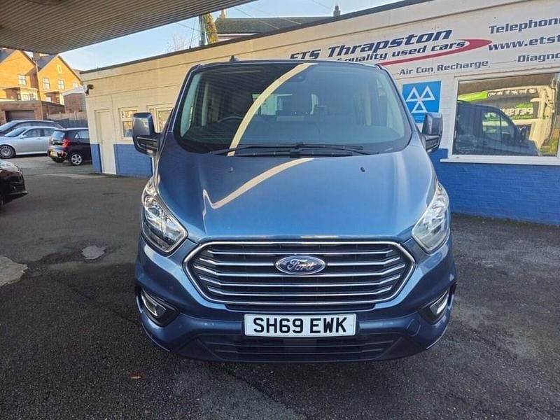 Used Ford Tourneo Titanium 130 HP (95 kW) 2020 Blue MPV