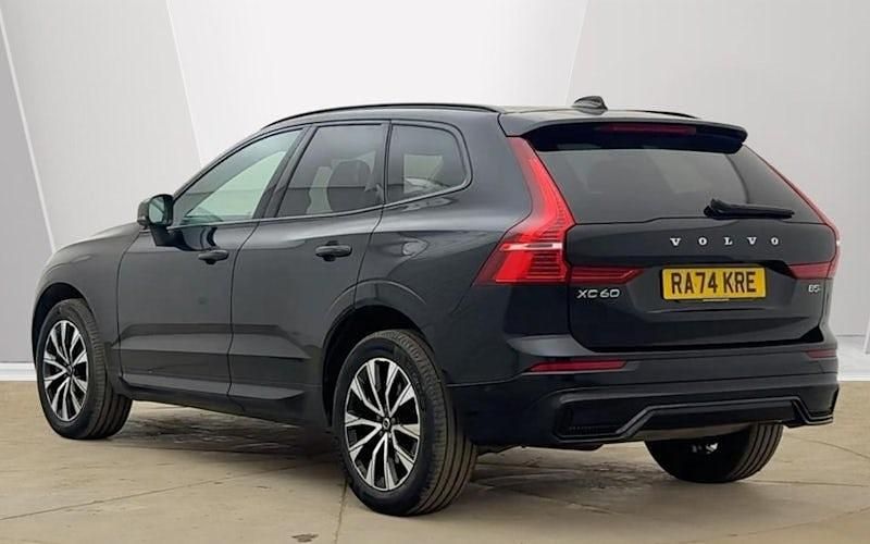 Usado Volvo XC60 Plus 250 HP (183 kW) 2024 Preto SUV