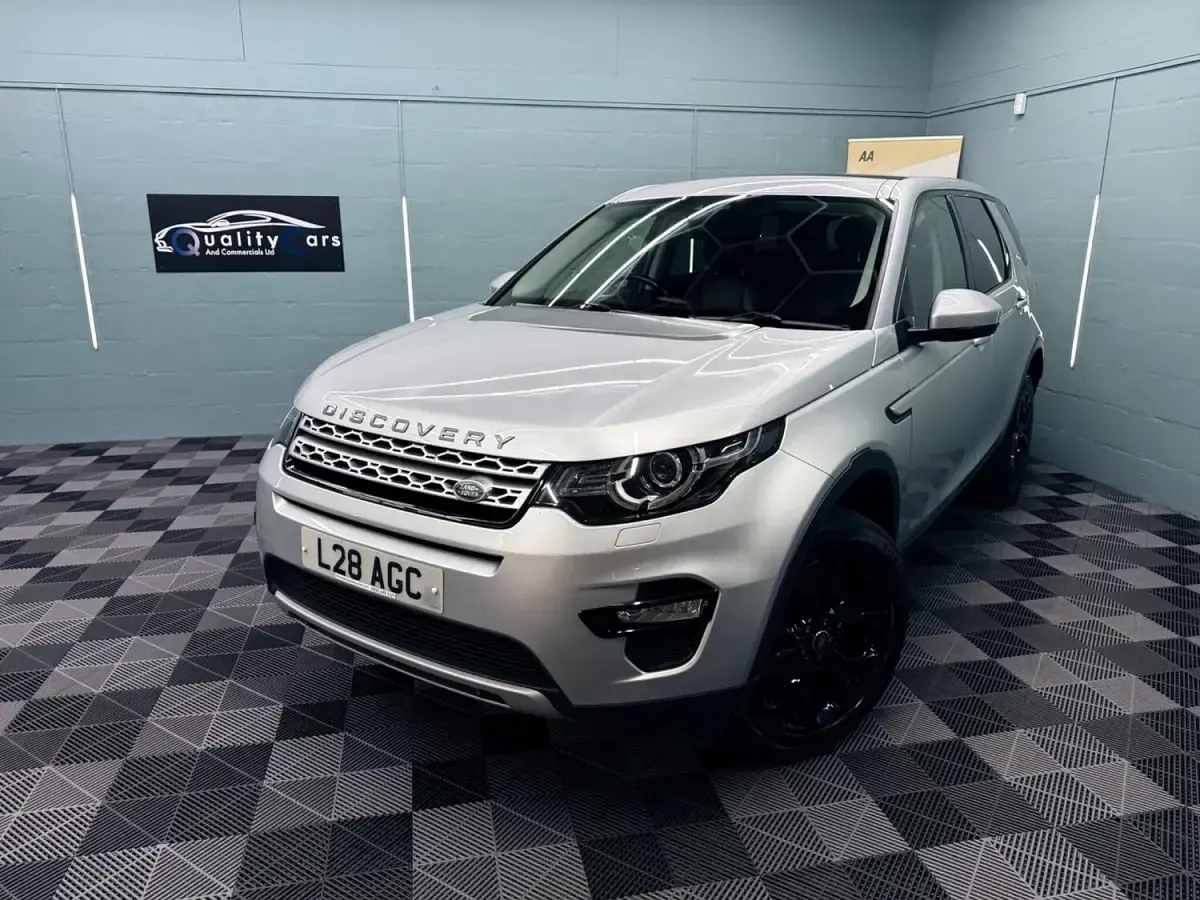 Used Land Rover Discovery 5 HSE 2017 Silver SUV