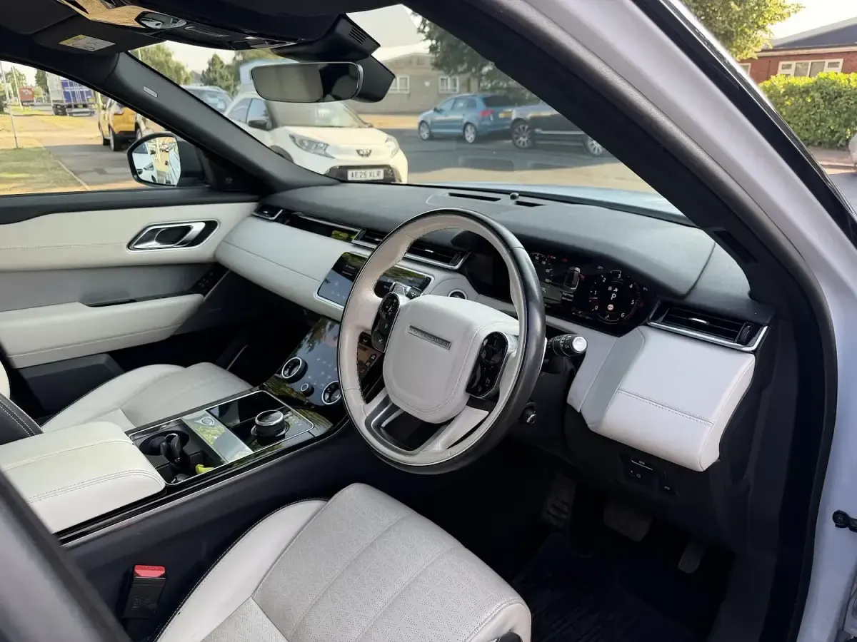 Used Land Rover Range Rover Velar HSE 2017 White SUV