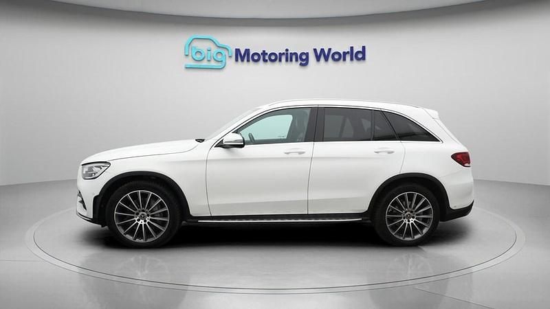 Used Mercedes GLC220 AMG line 194 HP (142 kW) 2022 White SUV