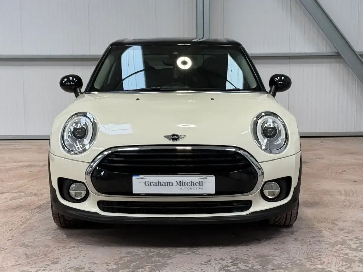 Usado Mini Cooper Clubman 136 CV (100 kW) 2016 Blanco Familiar