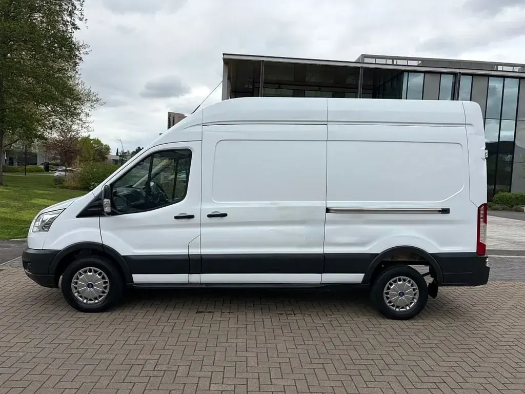 Usado Ford Transit 131 CV (96 kW) 2018 Blanco Van