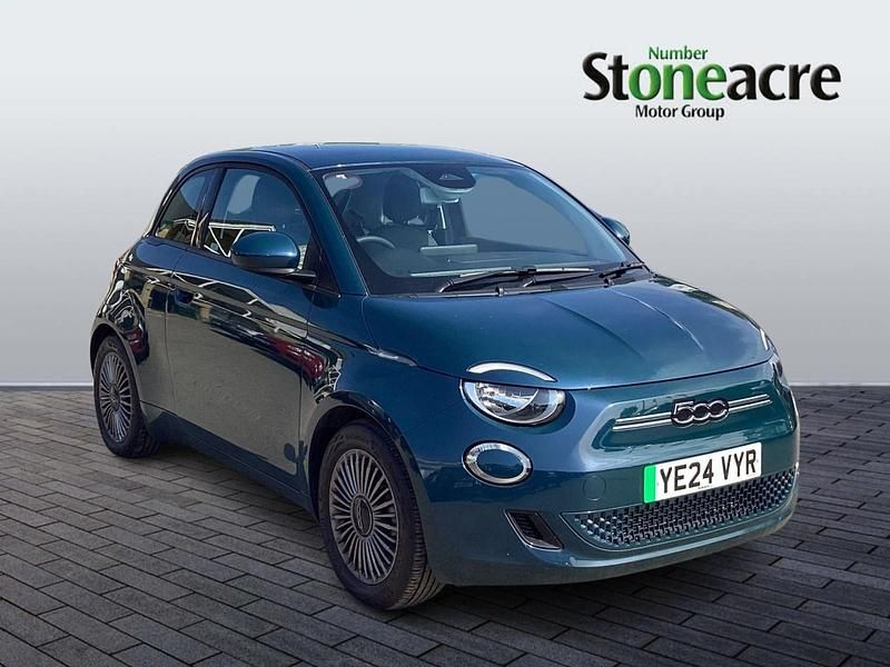 Green Used 2024 Fiat 500e Icon Hatchback | £18,995 (Expensive) - Image 1/4