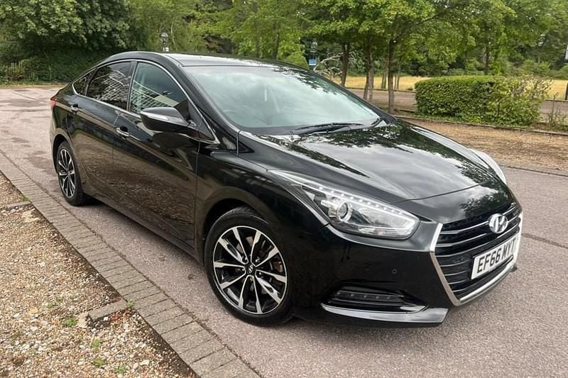 Black Used 2016 Hyundai i40 SE Sedan | £5,490 (Good price) - Image 1/1